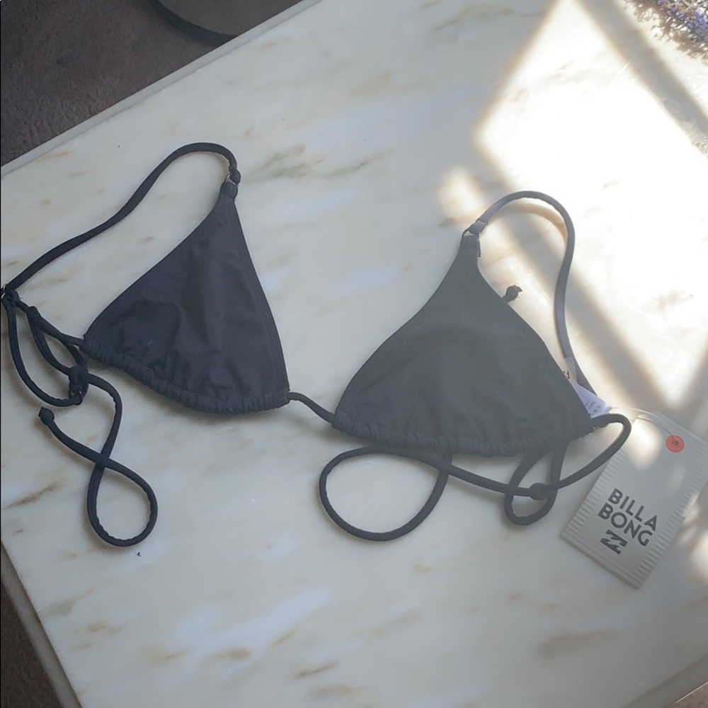 NWT sol Searcher Billabong bikini top